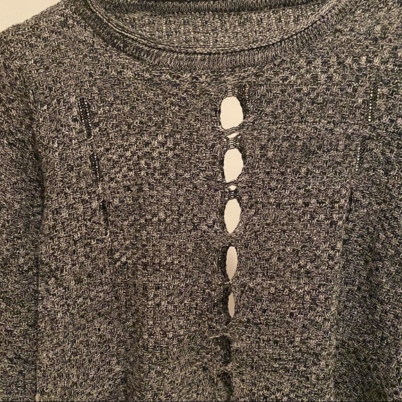 BLACK AND WHITE LONG SLEEVE SHIRT - Picture 4 of 4